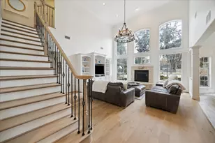 9120 Hilldale St, Spring Valley Village, TX 77055 - Photo 5