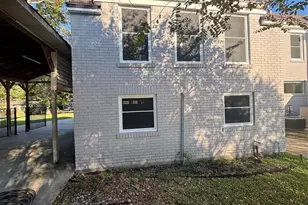 2 Bayvilla St, Baytown, TX 77520 - Photo 1