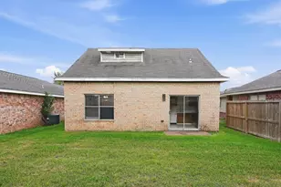 7710 Ellis Dr, Houston, TX 77489 - Photo 17