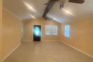 609 Kerr St, Brenham, TX 77833 - Photo 7