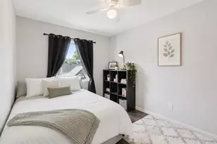 10918 Westbrae Village Dr, Houston, TX 77031 - Photo 9