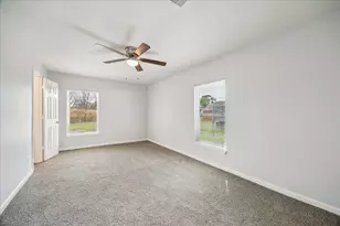 705 Westshire Dr, Houston, TX 77013 - Photo 7