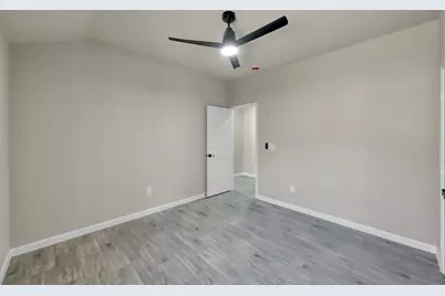 106 Harbor Court Drive, Conroe, TX 77356 - Photo 25