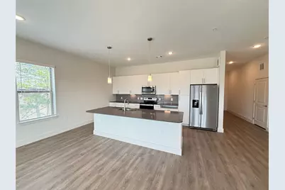 641 W Crosstimbers Street #B8.211, Houston, TX 77018 - Photo 3