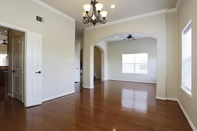 5615 Winsome Villas Lane #H, Houston, TX 77057 - Photo 9