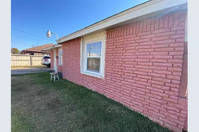 3147 Golfcrest Boulevard, Houston, TX 77087 - Photo 21