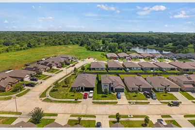 1702 Plantation Place, Baytown, TX 77523 - Photo 11