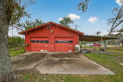 325 Hargett Street, Clute, TX 77531 - Photo 45
