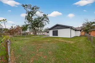 325 Hargett St, Clute, TX 77531 - Photo 41