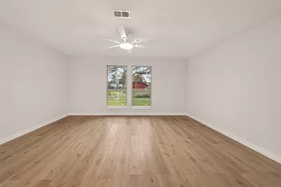 325 Hargett Street, Clute, TX 77531 - Photo 29