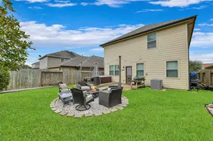 6869 Dogwood Cliff Ln, Dickinson, TX 77539 - Photo 29