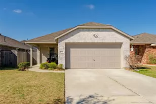4143 Saltillo Lakes Dr, Baytown, TX 77521 - Photo 1