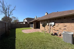 12331 Grove Meadow Dr, Stafford, TX 77477 - Photo 5
