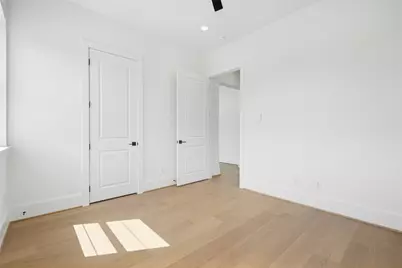 2111 Nantucket Drive #D, Houston, TX 77057 - Photo 21