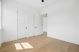 2111 Nantucket Dr, Houston, TX 77057 - Photo 21