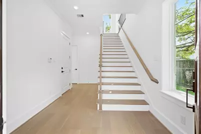 2111 Nantucket Drive #D, Houston, TX 77057 - Photo 3