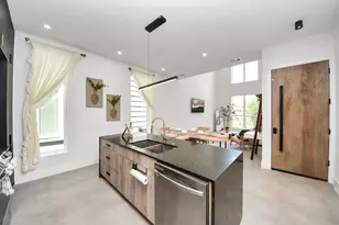 2211 Staples St, Houston, TX 77026 - Photo 13