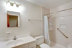 7739 Kensico Rd, Houston, TX 77036 - Photo 13