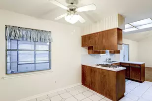 7739 Kensico Rd, Houston, TX 77036 - Photo 9