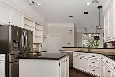 87 Rush Haven Drive, The Woodlands, TX 77381 - Photo 13
