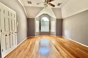 8815 Champion Springs Cir, Spring, TX 77379 - Photo 11