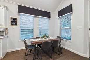 10910 Sarah Bluff Ln, Cypress, TX 77433 - Photo 7