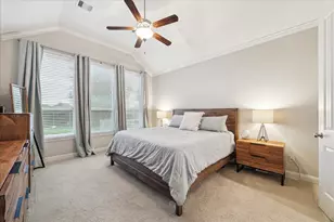 10910 Sarah Bluff Ln, Cypress, TX 77433 - Photo 15