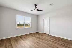 15761 Bayberry Trce Dr, Conroe, TX 77303 - Photo 11