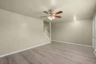 120 Green Isle Ave Ave, Dickinson, TX 77539 - Photo 5