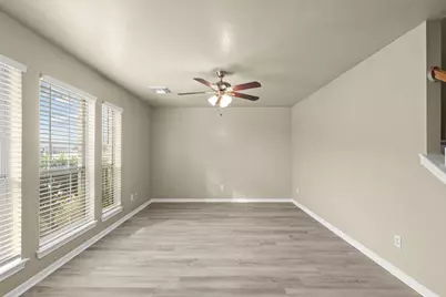 105 Green Isle Ave Avenue #120, Dickinson, TX 77539 - Photo 3