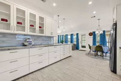 2442 Arrowsmith Court, Pearland, TX 77584 - Photo 11