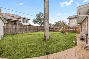 4114 Tartan Ln, Houston, TX 77025 - Photo 25