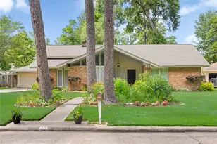2011 River Falls Dr, Houston, TX 77339 - Photo 1