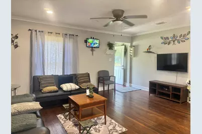 19 4th Avenue N, Texas City, TX 77590 - Photo 11