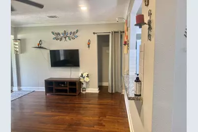 19 4th Avenue N, Texas City, TX 77590 - Photo 13