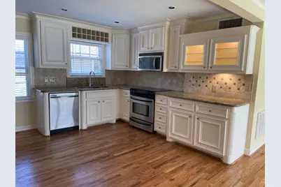 1750 Wroxton Court, Houston, TX 77005 - Photo 5