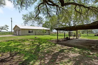 1518 County Road 307, El Campo, TX 77437 - Photo 21