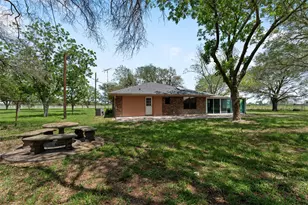 1518 Co Rd 307, El Campo, TX 77437 - Photo 23