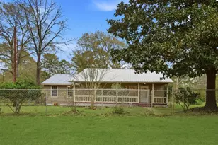 402 Anderson Rd, Livingston, TX 77351 - Photo 3