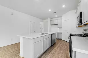 1127 Buffalo Run, Tomball, TX 77375 - Photo 3