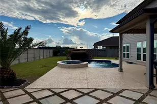 23422 Bordeaux Dr, Alvin, TX 77511 - Photo 5