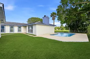 621 W Castle Harbour Dr, Friendswood, TX 77546 - Photo 23