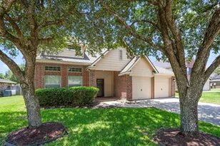 3806 Parry Field Ct, Pearland, TX 77584 - Photo 3