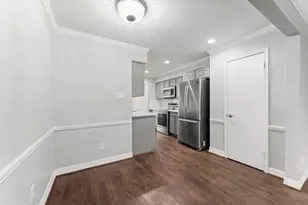 13346 Trail Hollow Dr, Houston, TX 77079 - Photo 9