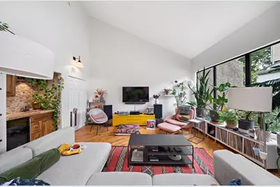 3018 Baldwin Street, Houston, TX 77006 - Photo 9