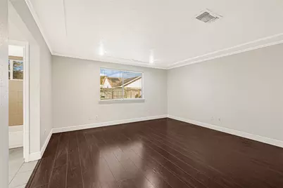 5538 Fairview Forest Drive, Houston, TX 77088 - Photo 13