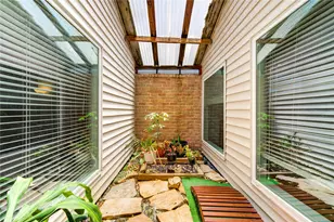 3155 Hazel Park Dr, Houston, TX 77082 - Photo 9