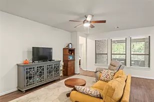 214 N Wild Petunia Trl, Montgomery, TX 77316 - Photo 9