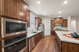214 N Wild Petunia Trl, Montgomery, TX 77316 - Photo 17