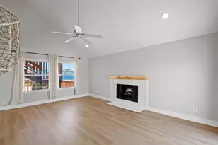 4034 Reeves Dr, Galveston, TX 77554 - Photo 5